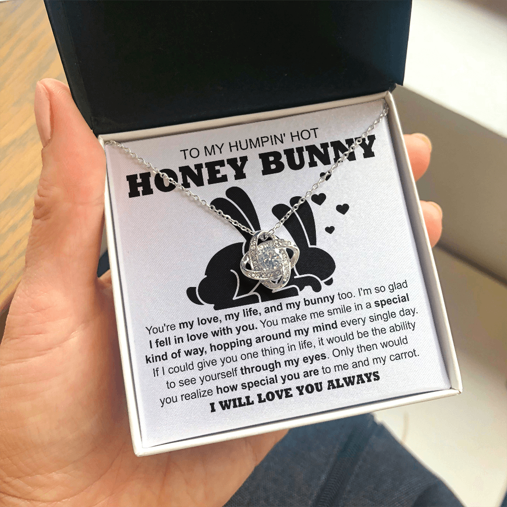 Soulmate-My Carrot-Love Knot Necklace