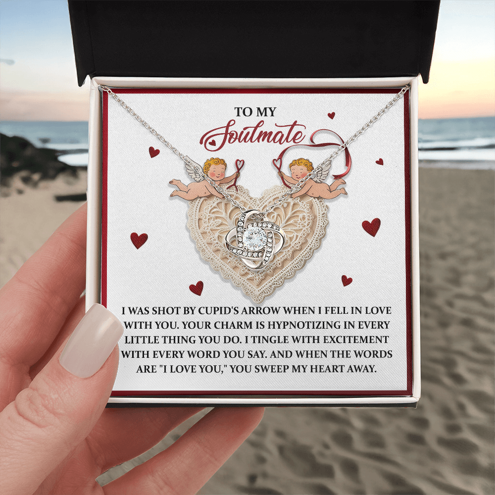 Soulmate:Sweep My Heart-Love Knot Necklace