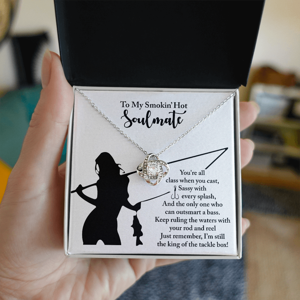 Soulmate:Ruling The Water-Love Knot Necklace