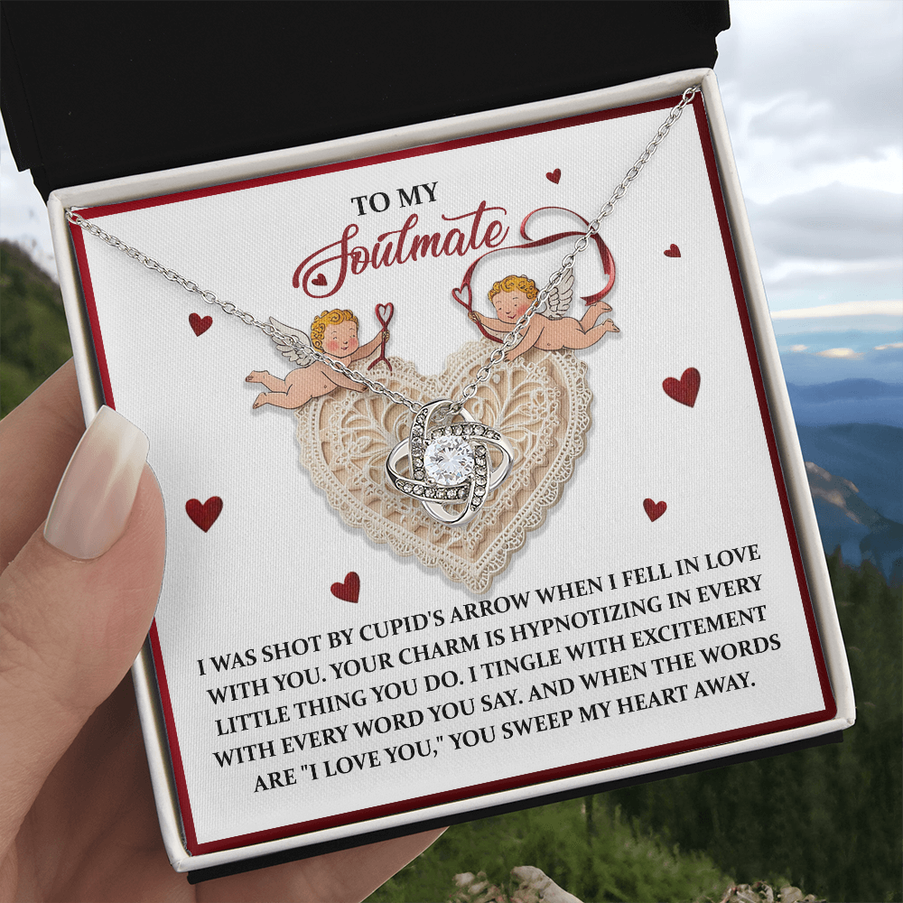 Soulmate:Sweep My Heart-Love Knot Necklace