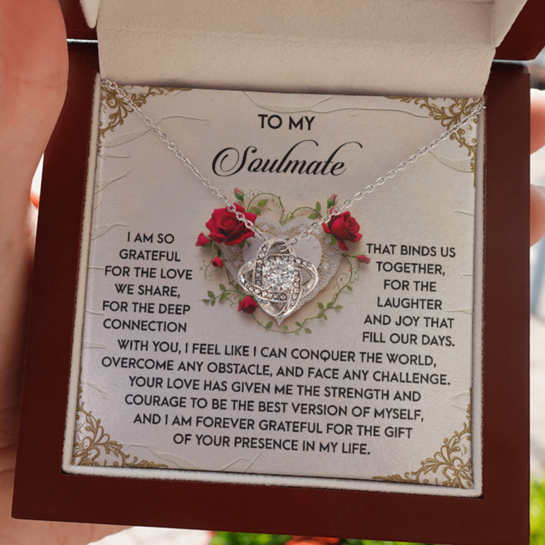 Soulmate-Our Day-Love Knot Necklace
