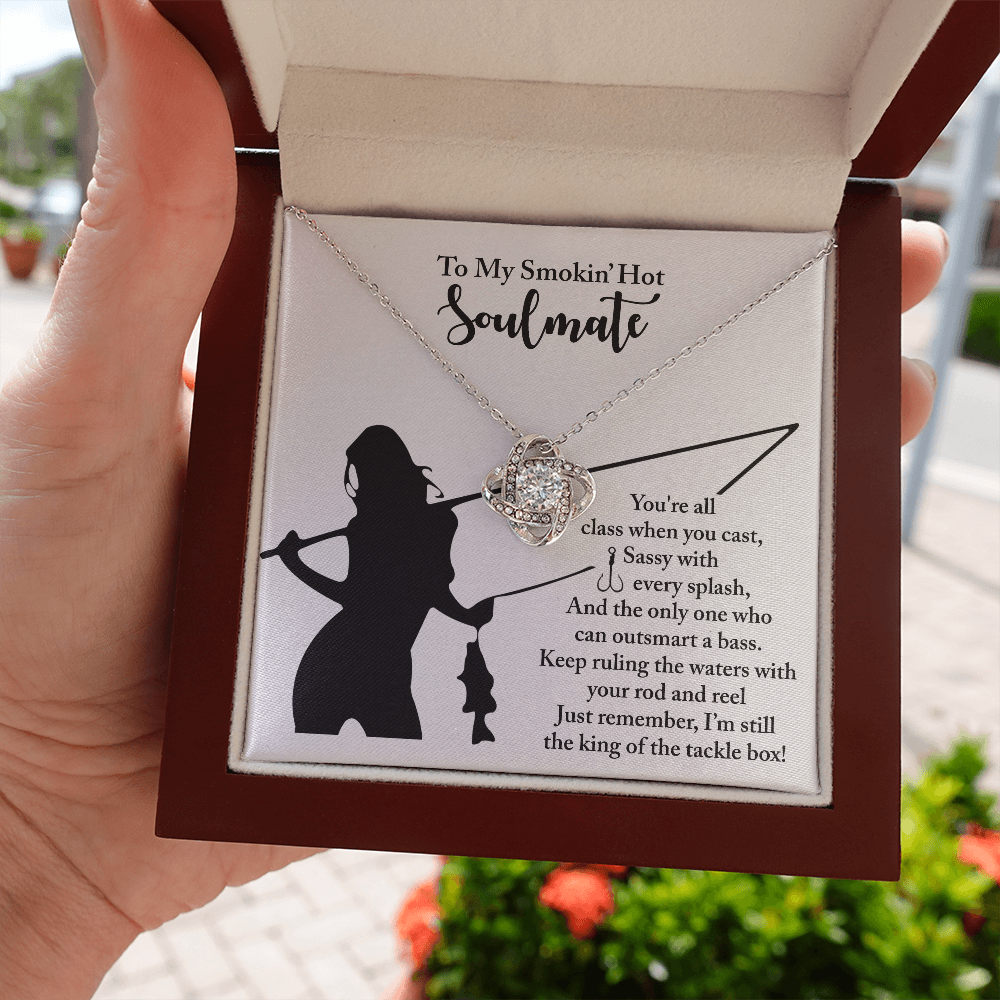 Soulmate:Ruling The Water-Love Knot Necklace