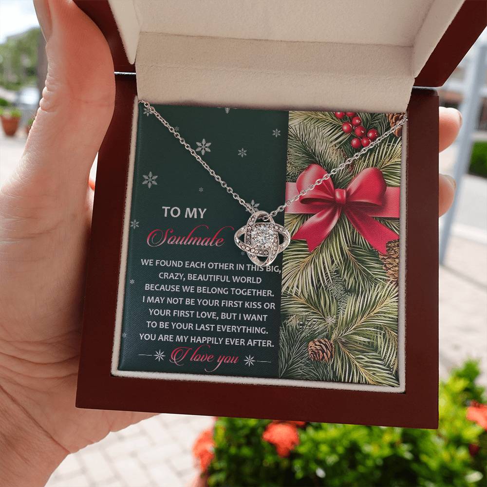 Soulmate: Beautiful World-Love Knot Necklace