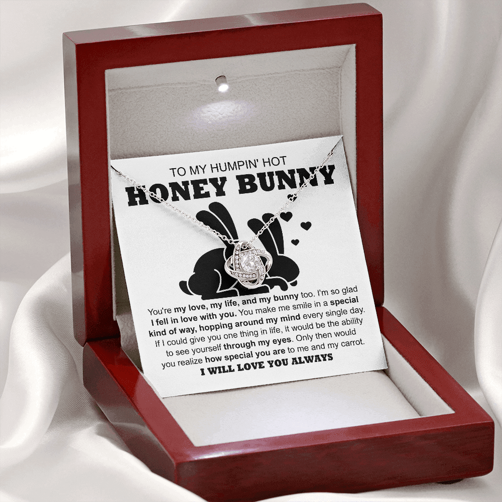 Soulmate-My Carrot-Love Knot Necklace