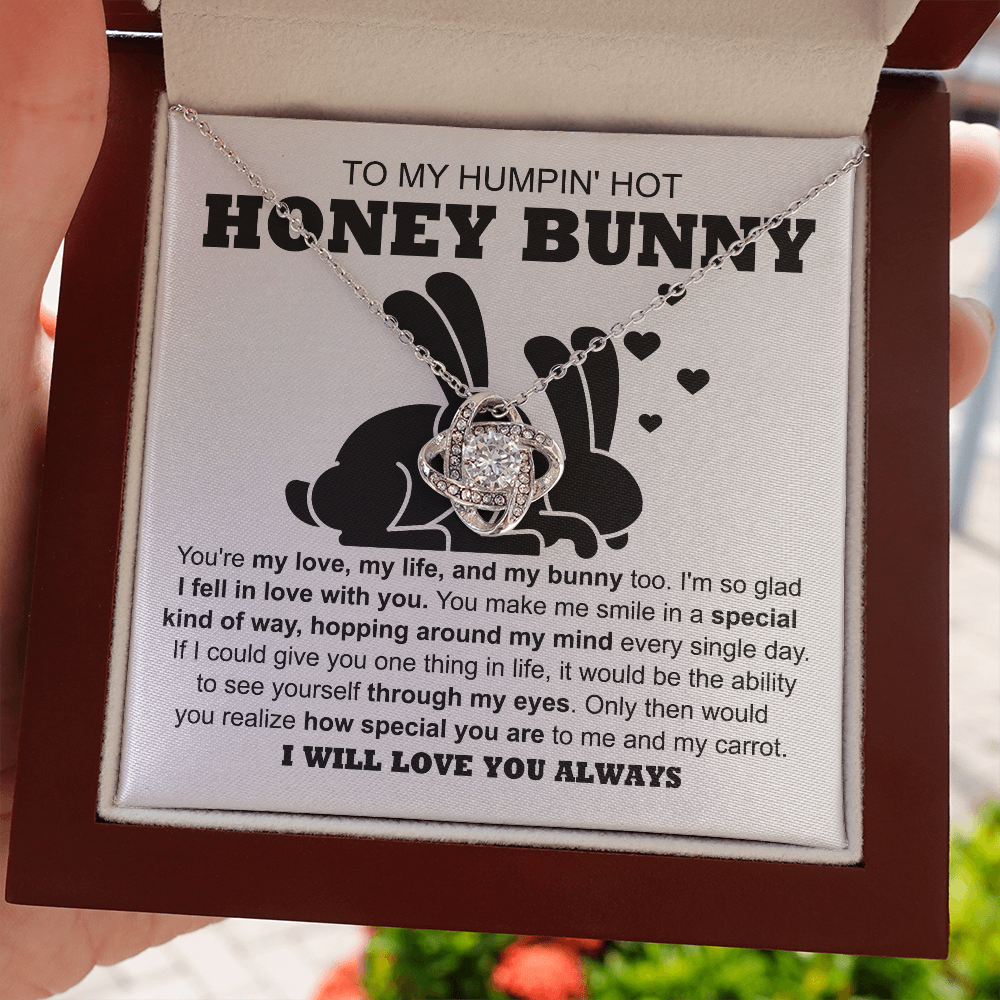 Soulmate-My Carrot-Love Knot Necklace