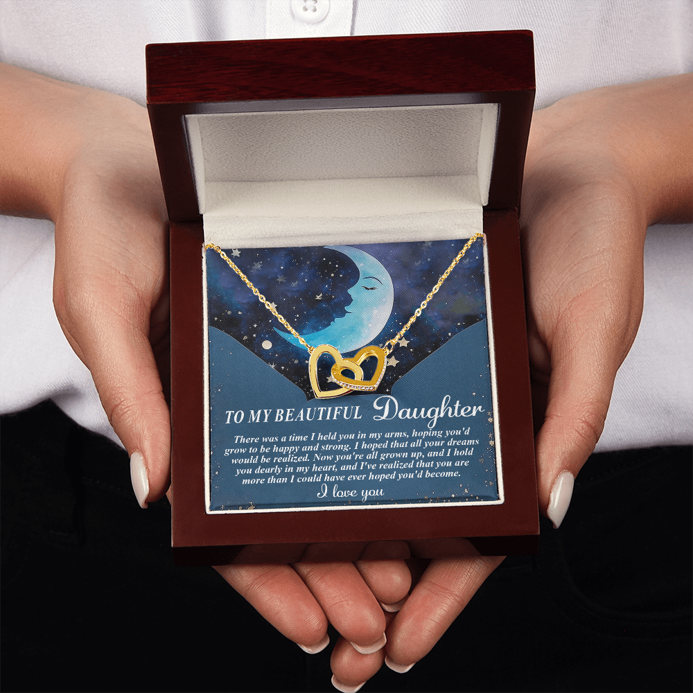 Daughter-Grown Heart:Interlocking Hearts