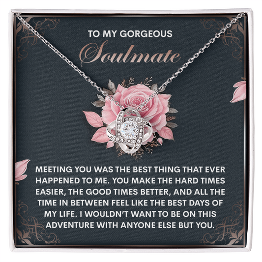 Soulmate:Best Day-Love Knot Necklace